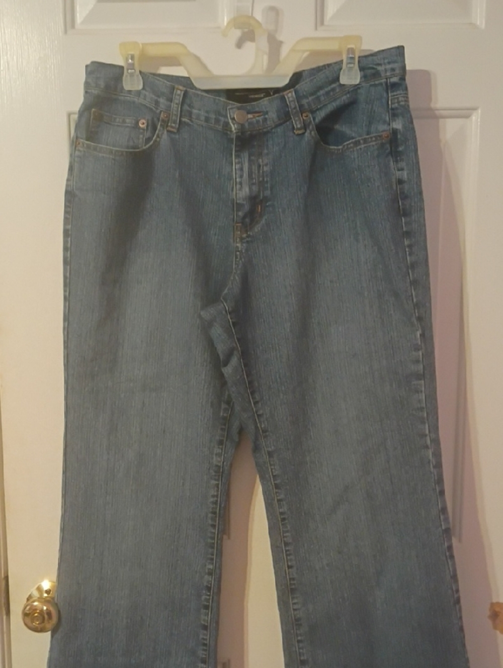Venezia Denim Jeans in Medium Blue with Contrast Stitching